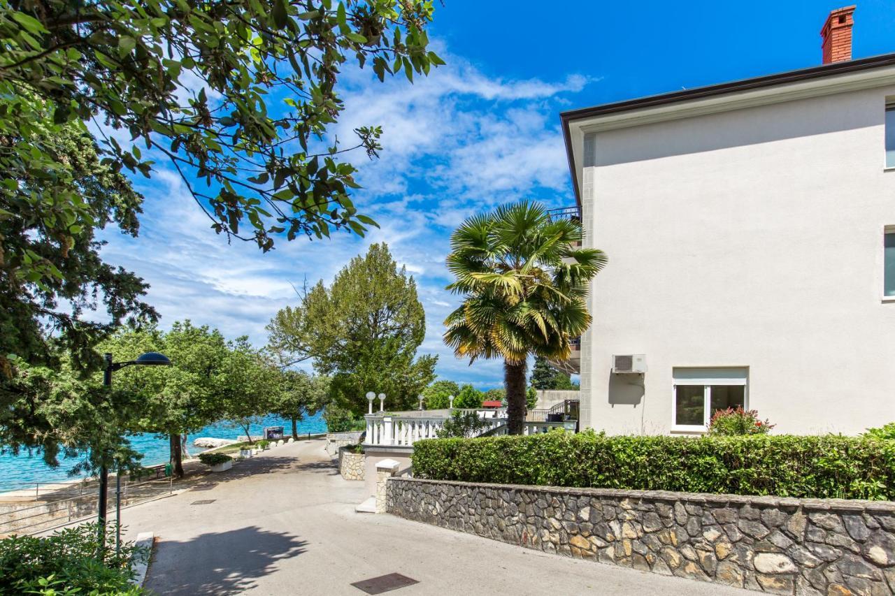 Apartments & Rooms Milcetic D Malinska Luaran gambar
